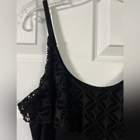 Xhilaration Black Ruffled Sleeveless Blouse - Picture 5 of 9